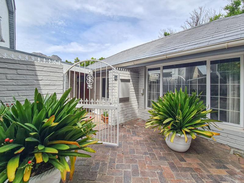 5 Bedroom Property for Sale in Hout Bay Western Cape